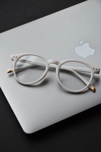 LOOKUP Blue Light Protection Glasses Optical Compatible Can Change Glasses Blue Block Glasses Unisex White Frame