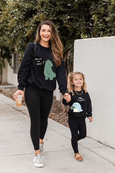 Buğraterzimoda Μαύρο φούτερ με στάμπα Dinosaur Family Combination (Τιμή για ένα φούτερ)