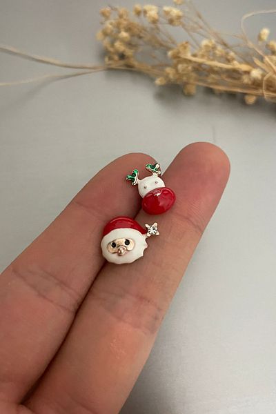 Jaida Moda Women's Rose Santa Claus And Reindeer New Year Concept Mini Earrings