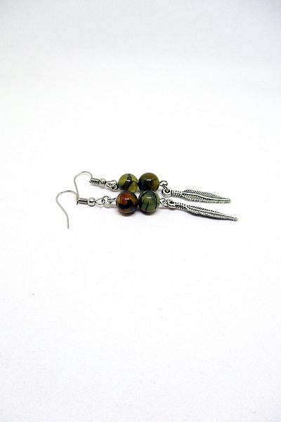 Kusakli Green Variegated Spider Agate Natural Stone Earrings with Feather Figures