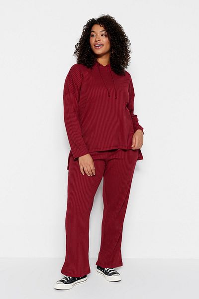 Trendyol Curve Burgunderrotes Strick-Unterhemd mit Kapuzenkragen und entspannter Passform, Plus-Size-Bottom-Top-Anzug TBBAW23CP00016