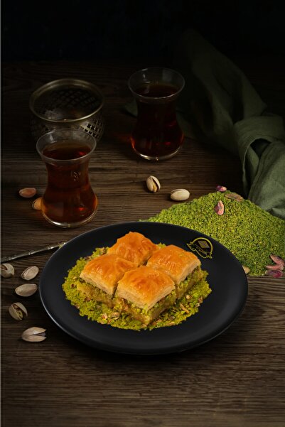 AKAROĞLU BAKLAVA Özel Kare Baklava