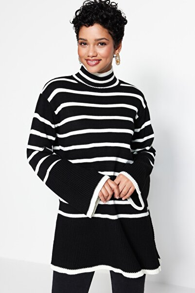 Trendyol Modest Sweater - Black - Relaxed fit
