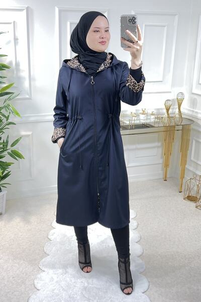 Aşkı Endam Двобортний тренч з капюшоном і леопардовим принтом на рукавах - темно-синій