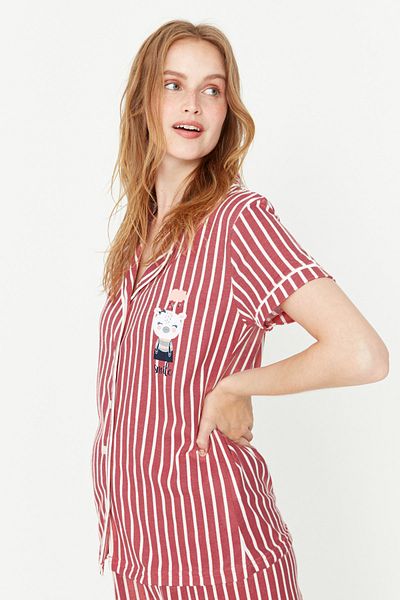 Trendyol Collection Zvířecí potisk Růžové pruhované pletené pyžamo Set - Košile a kalhoty THMSS21PT0878