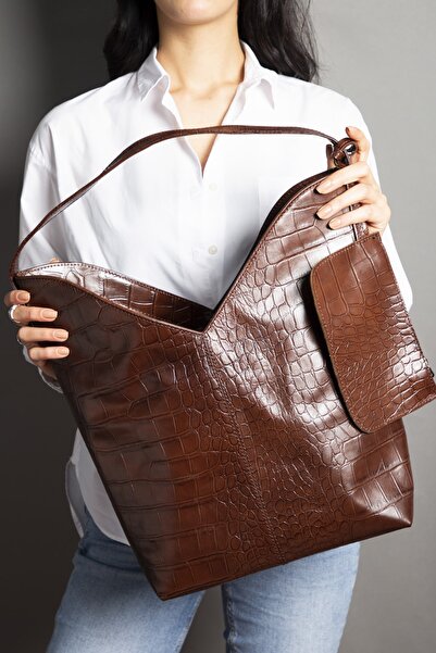 pionoi Norwich 100% Genuine Leather Women's Shoulder Bag Anaconda Print, Thre...
