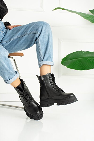 Ayax Siyah Kalın Taban Kadın Postal Bot