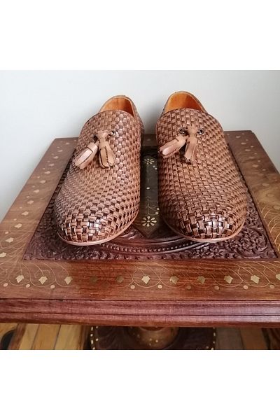 D By Divarese Unisex Genuine Leather Hand Knitted Tan Burning Antique Pompom Genuine Leather Sole Loafer