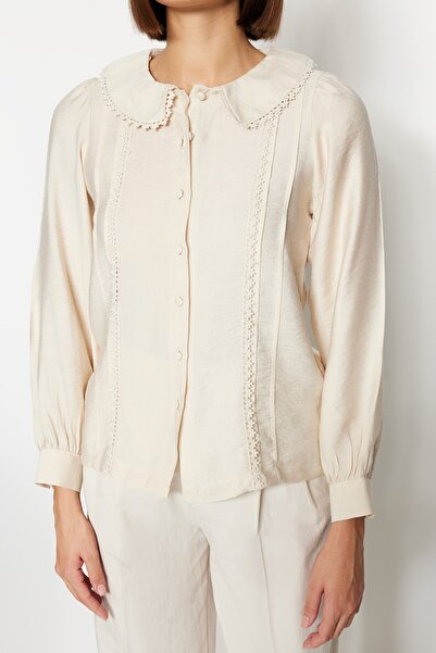 Trendyol Collection Detailní tkaná košile s kamennou krajkou TWOSS21GO0035