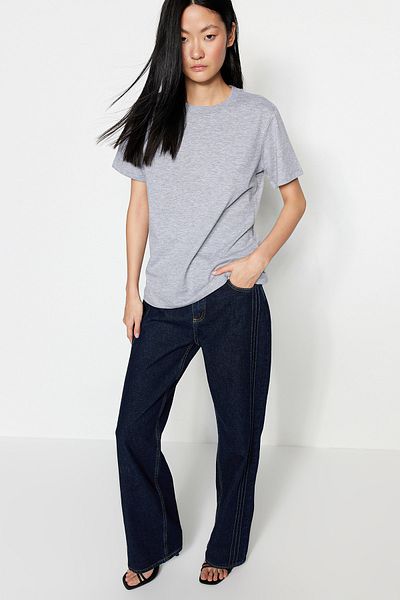 Trendyol Collection Koszulka z dzianiny Üstün Pekkan Grey Premium Basic Crew Neck T-Shirt