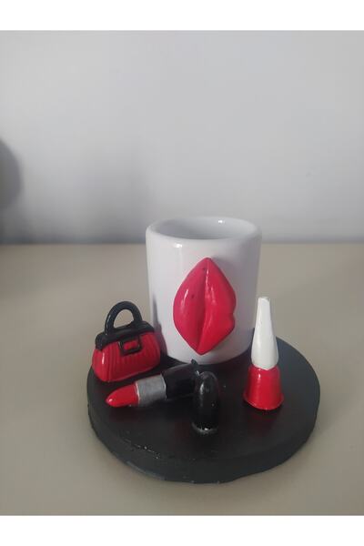 INTERESTING BEAUTY Tuer Decorative Red Makeup Cup
