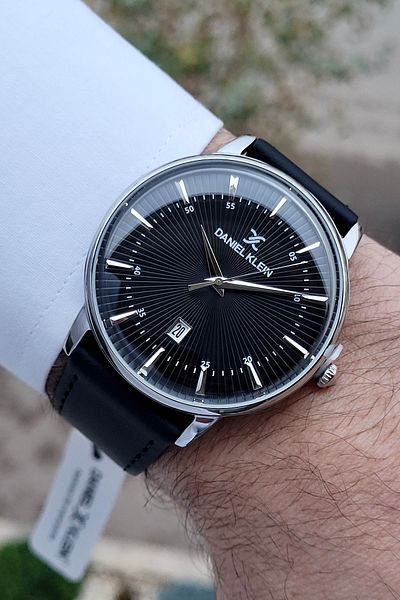Daniel Klein Men's Wristwatch - Calendar Detailed