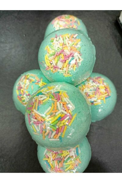 JOY BOMB -pedicure Ball-moisture Ball-bath Ball 90 Gr 10 Pieces