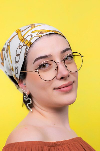 Focus On Eyewear نظارات عرض مرشحة باللون الذهبي والأزرق الروماني