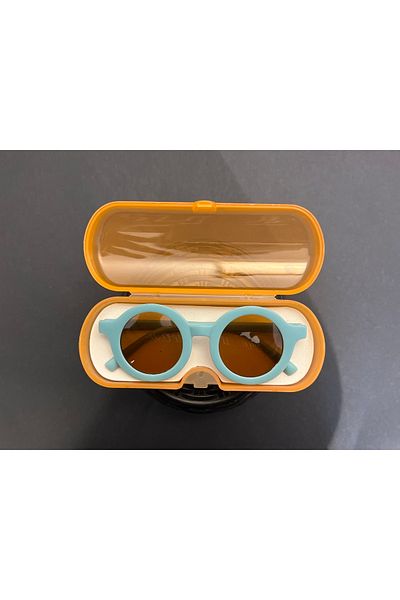 STAOOM UV 400 Protected Children's Glasses and Box