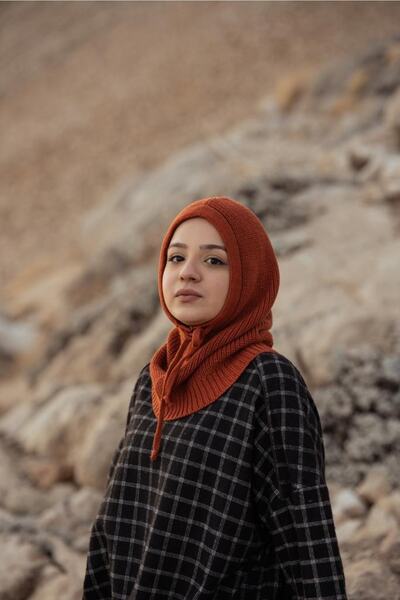 Lerra مقنعين بالاكلافا تريكو قبعة صغيرة محبوكة بلاط الرأس