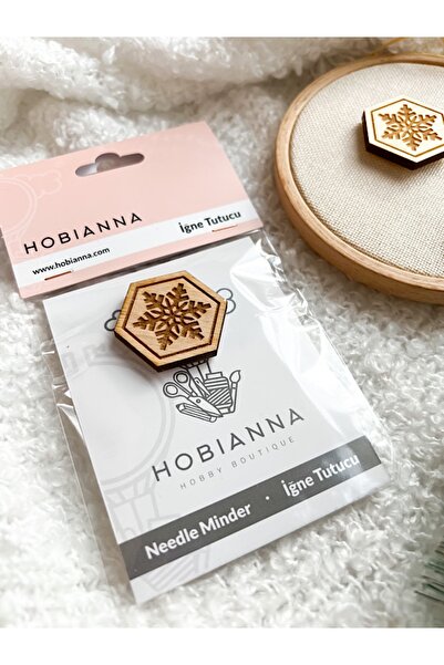 Hobianna Ahşap Mıknatıslı Iğne Tutucu - Kar Tanesi