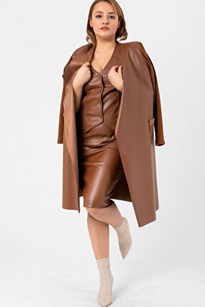 Laranor Καφέ Μεγάλο Μέγεθος Καμισόλα Μανίκι Λεπτομέρεια Ανοιχτόχρωμη Ζακέτα από ψεύτικο χοντρό δέρμα