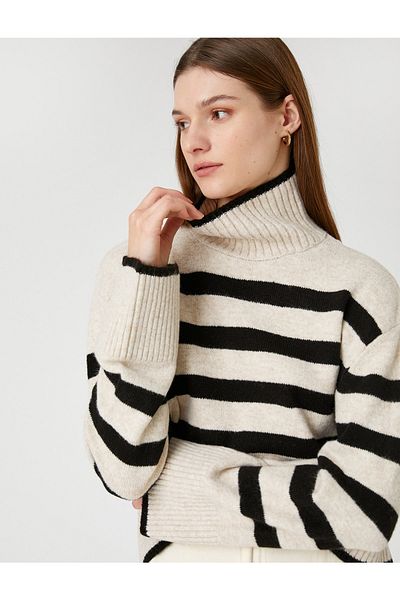 Koton Übergroßer, bauchfreier Rollkragenpullover