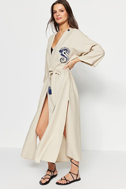 Trendyol Collection Sötétkék öves maxi szőtt hímzett 100% pamut strandkimonó és kaftán TBESS20KM0051