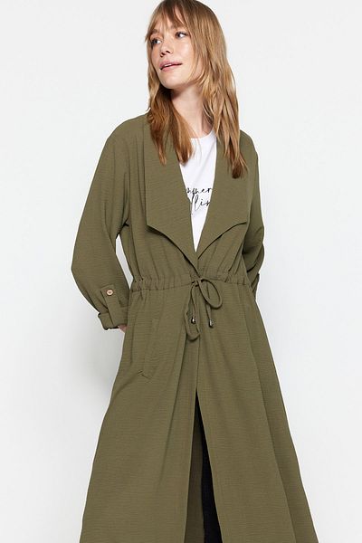 Trendyol Modest Khakifarbene, gewebte Wear-Out-Cap mit Krawattendetails und Ferace TCTSS21CE0400