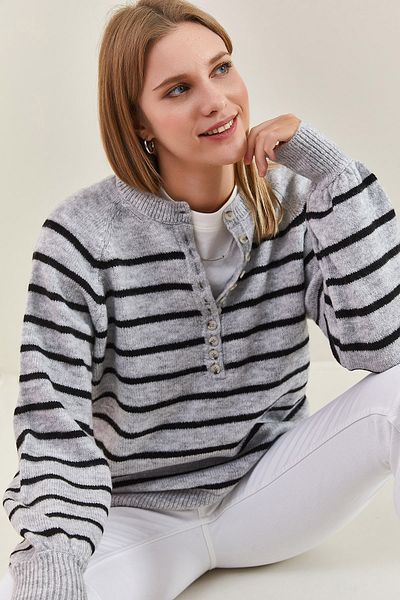 Bianco Lucci Women's Buttoned Collar Turtleneck Striped Knitwear Sweater