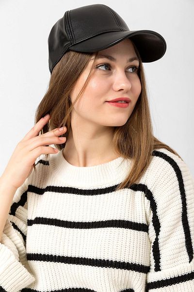 Saria Moda Unisex Leather Cap
