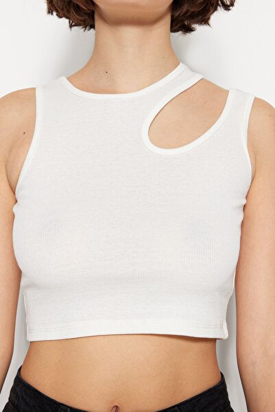 Trendyol Collection Černo-bílé 2-balení vystřižené Detailně přiléhavé vroubkované pružné pletené tílko TWOSS23AL00006