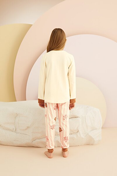 ZEYZEY 8465 Girl's Printed Pajama Set Waiter