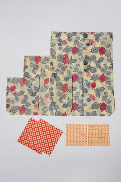 MUMO Package with Lots of Pouches - Wax Coated Food Storage Fabric and Pouch Set