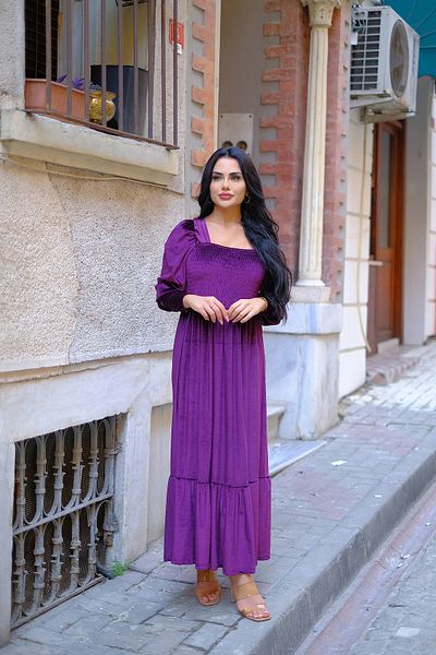 LİLA İSTANBUL Rochie lungă cu mânecă balon din catifea cu gât pătrat