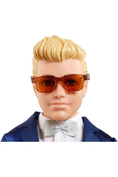 Barbie Takım Elbisesi Ile Ken™ Bebek 30 cm