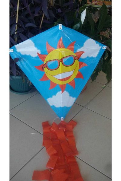 Onur uçurtma her çocuğun bir masalı olmalı Solar Model Plastic Triangle Kite