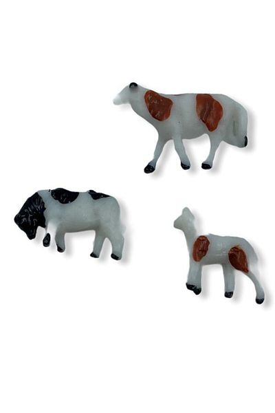GVN ART Model Cow 1200 Scale 3 Pieces