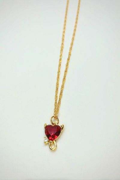 soiestore طقم قلب الشيطان النسائي (أحمر)