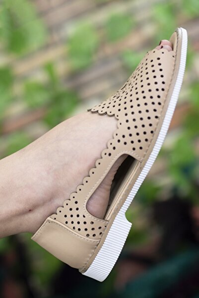 Riccon Women's Nude Casual Shoes