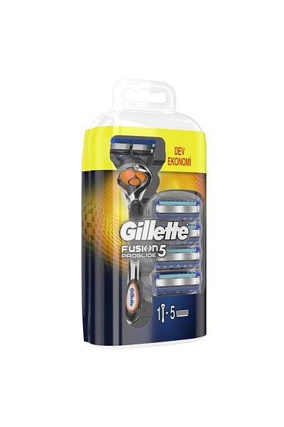 Gillette Fusion Proglide Shaver and 4-Piece Shaving Blade Set