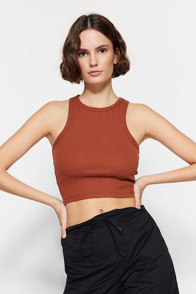 Trendyol Collection Zimt-Ecru 2er-Pack tailliertes/tailliertes Crop-Tanktop mit Neckholder-Kragen, geripptem flexiblem Strick TWOSS21AL0058