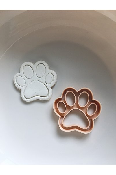 Thumblo Paw Cookie Mold / Cutter / Shaper