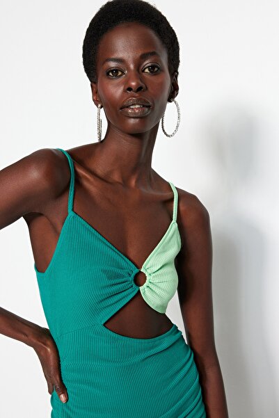 Trendyol Collection Zöld színű stílusos rövid kötött estélyi ruha - TPRSS22EL2290