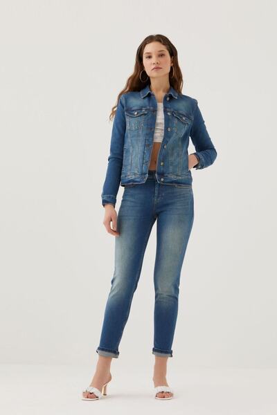 Pantamo Jeans Дамско дънково яке Pantamo, класическо в зеленикаво синьо, средно тонирано
