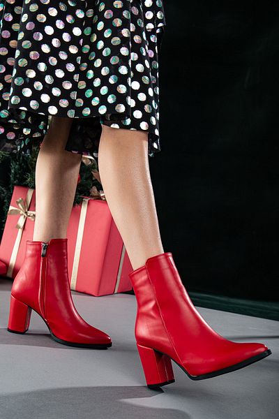 LİLLA Bueno - Red Pointed Toe Boots