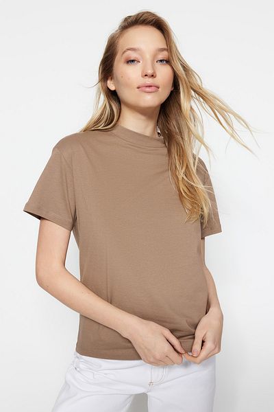 Trendyol Collection Beige-Nerz, 2er-Pack Basic-Strick-T-Shirts aus 100 % Baumwolle mit hohem Kragen TWOSS20TS1500