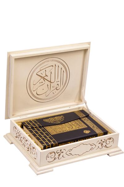 Manidar Hediye Anneye Özel Ahşap Kutusunda Kuranı Kerim Hediye Seti -ahşap Sa...