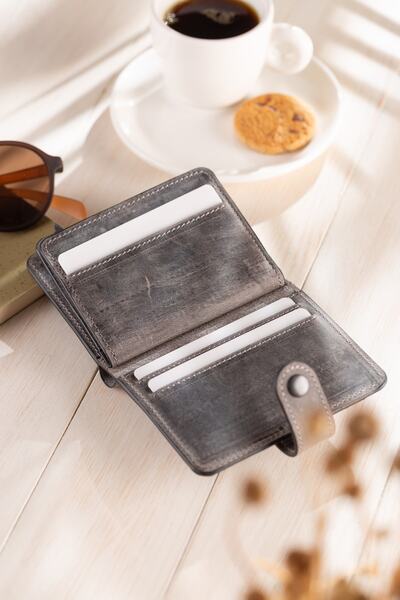 Conceria Pelle -trendy Genuine Leather Snap Wallet & Card Holder