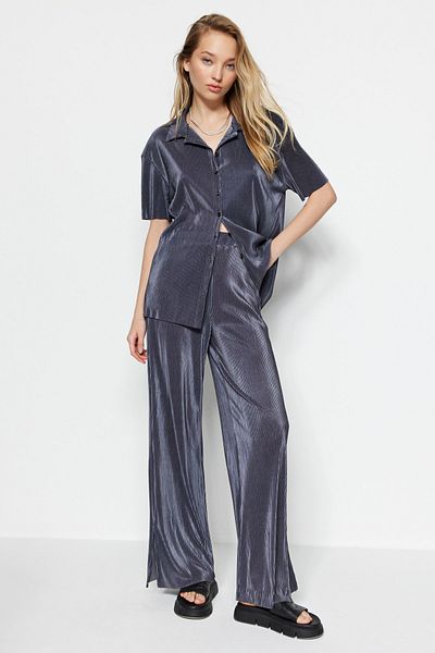 Trendyol Collection Антрацит Плісирований з коротким рукавом Оверсайз Широкий облягаючий Orme Gomlek TWOSS23GO00133