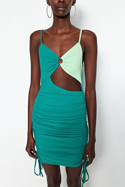 Trendyol Collection Zöld színű stílusos rövid kötött estélyi ruha - TPRSS22EL2290