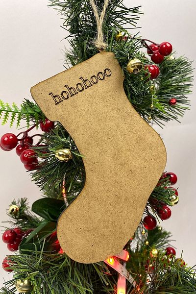 Hobigram Коледна украса за елха, чорапи с надпис Hohoho, 5 броя – Коледна украса