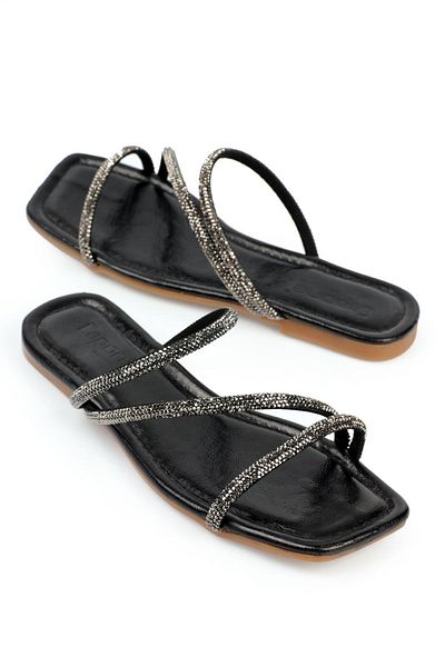 Capone Outfitters Pantolette
 - Schwarz - Flacher Absatz