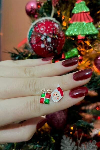 ELMATOLYE مجموعة هدايا سلسلة خاصة للعام الجديد للسيدات وأقراط على شكل سانتا كلوز